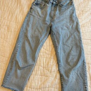 Levi’s barrel crop jeans